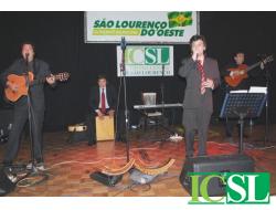 Música latinoamericana anima lourencianos