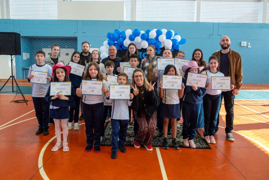 Mais de 230 alunos participam do FLIC nas Escolas 2026